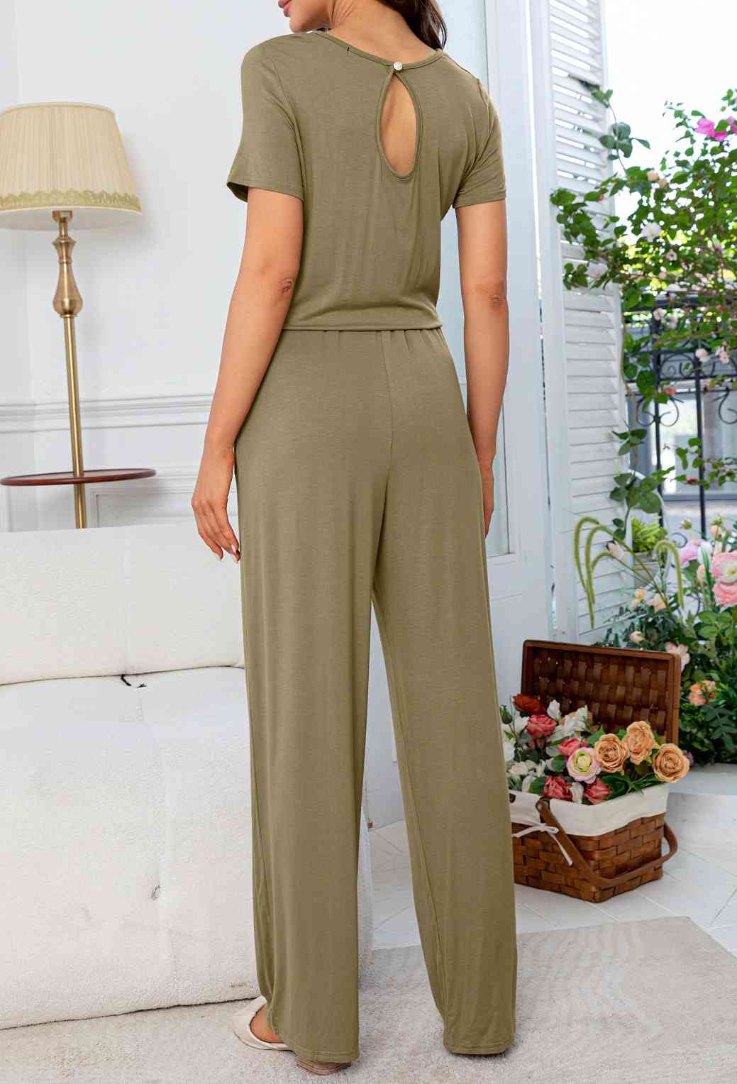 Round Neck Open Back Jumpsuit with Pockets