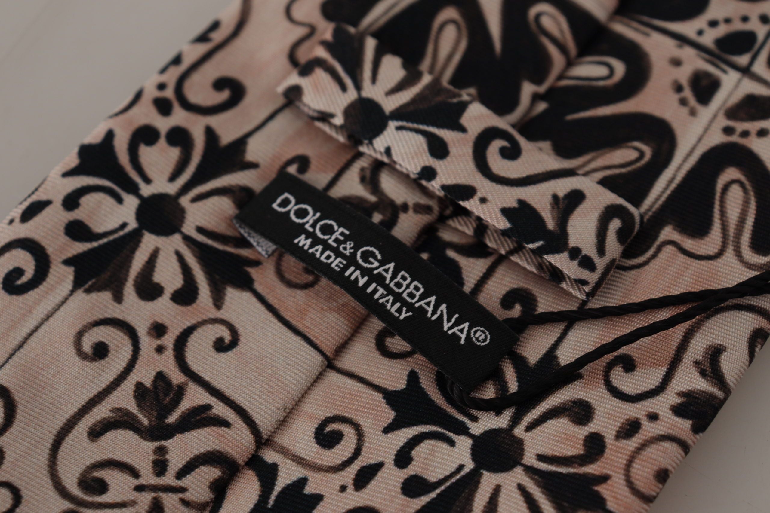 Dolce & Gabbana Stunning Silk Gentleman's Tie in Rich Brown
